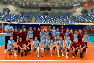 Спортивный класс волейбольного клуба «Тулица» продолжает подготовку к турниру, который пройдет в Калуге с 13 по 16 ноября 